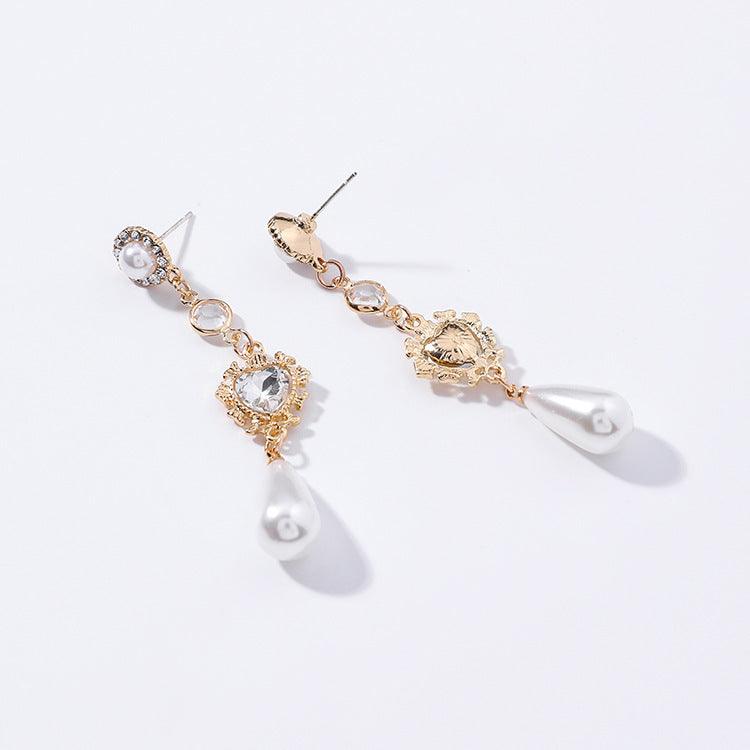 Gold Pearl Earrings