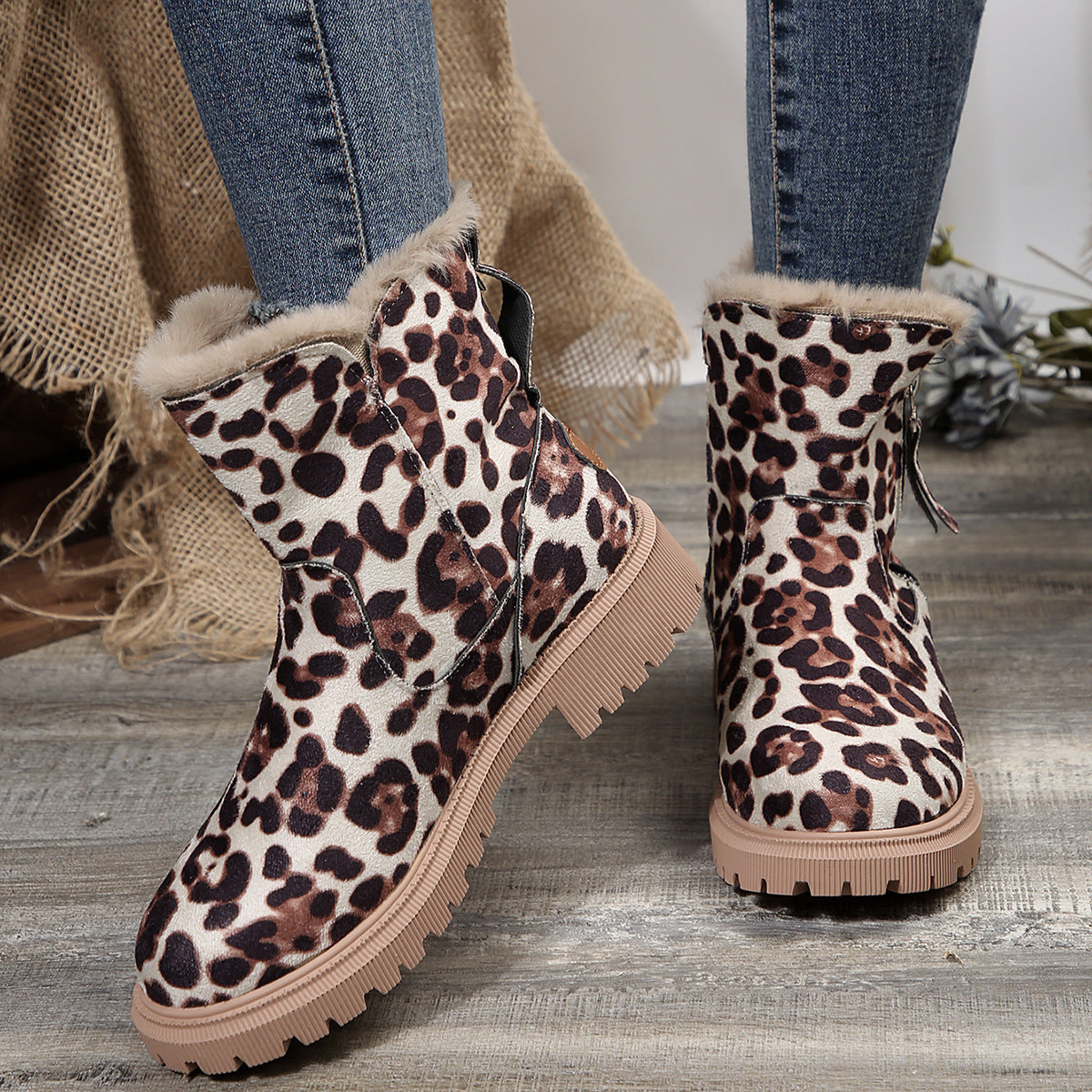 Snow Boots Women's Trendy Winter New Short Suede Fur Integrated